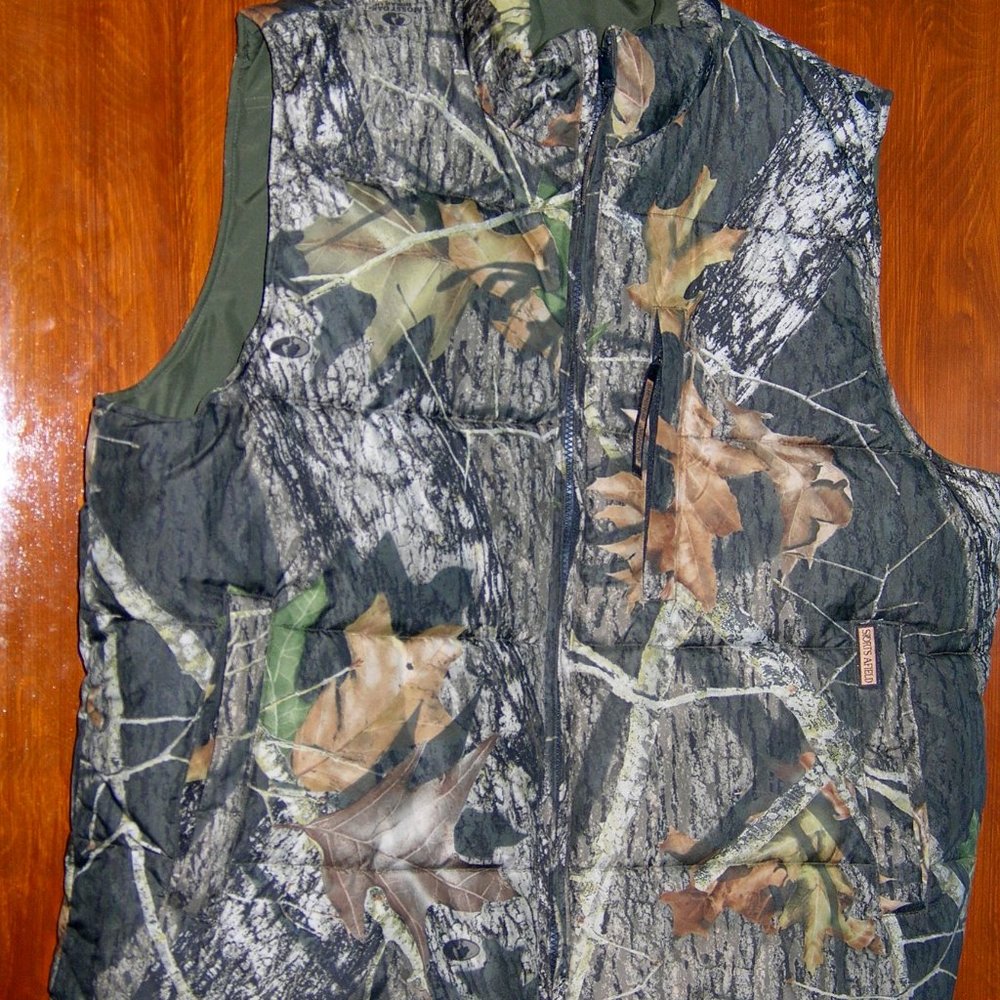 SPORTS AFIELD REVERSIBLE CAMO GREEN OUTDOOR HUNTING VEST JACKET Medium